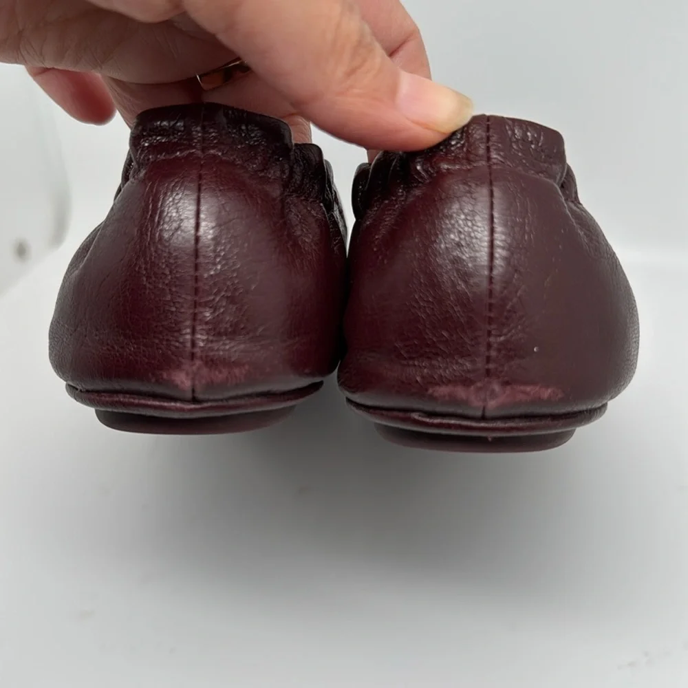 Tory Burch Minnie Travel Leather Plum Burgundy Ballet Flats Slip on Size 7 - NEW